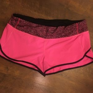 Lululemon Run: Speed Short 4-Way Stretch/Raspberry